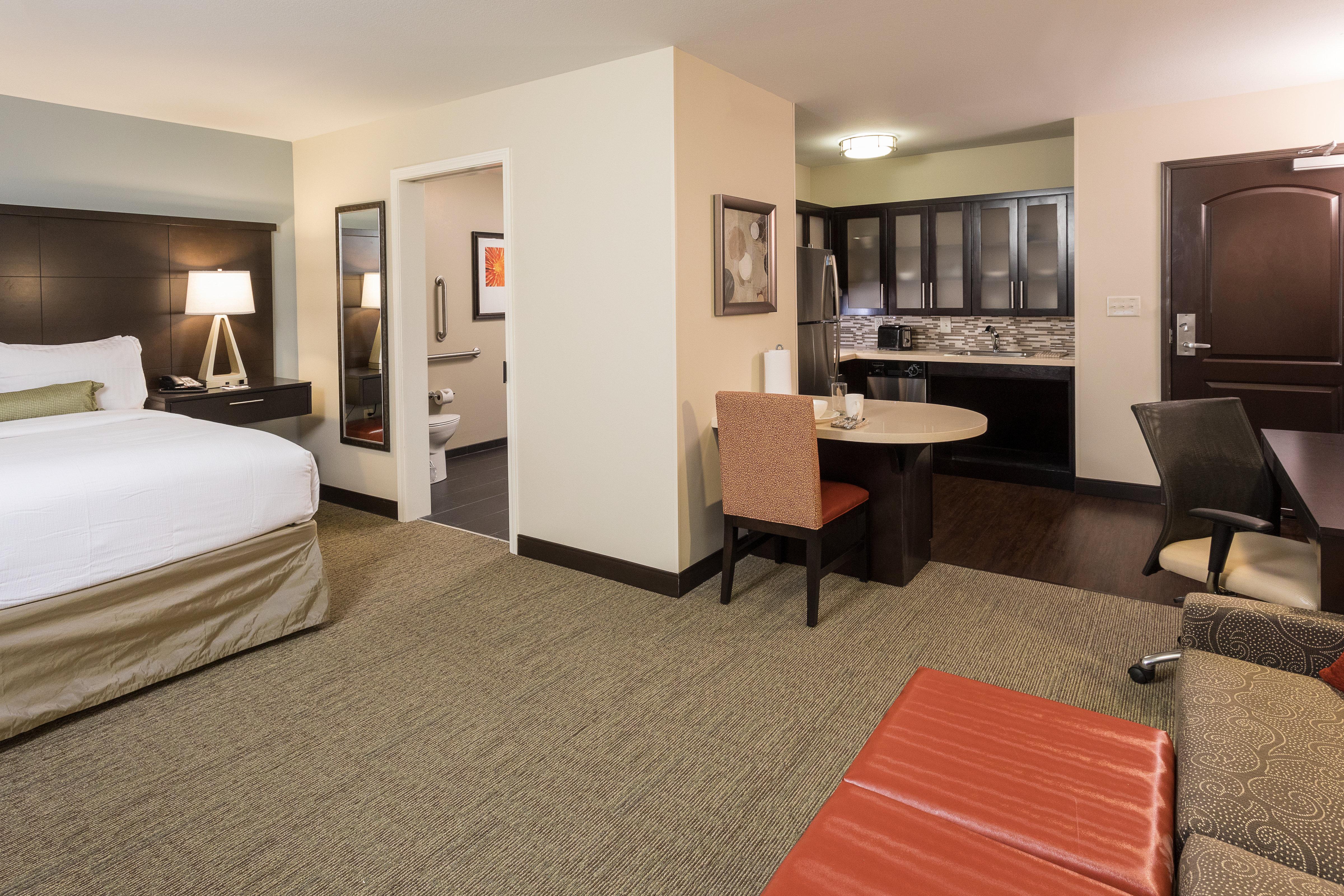 Staybridge Suites Omaha West By Ihg Exterior foto